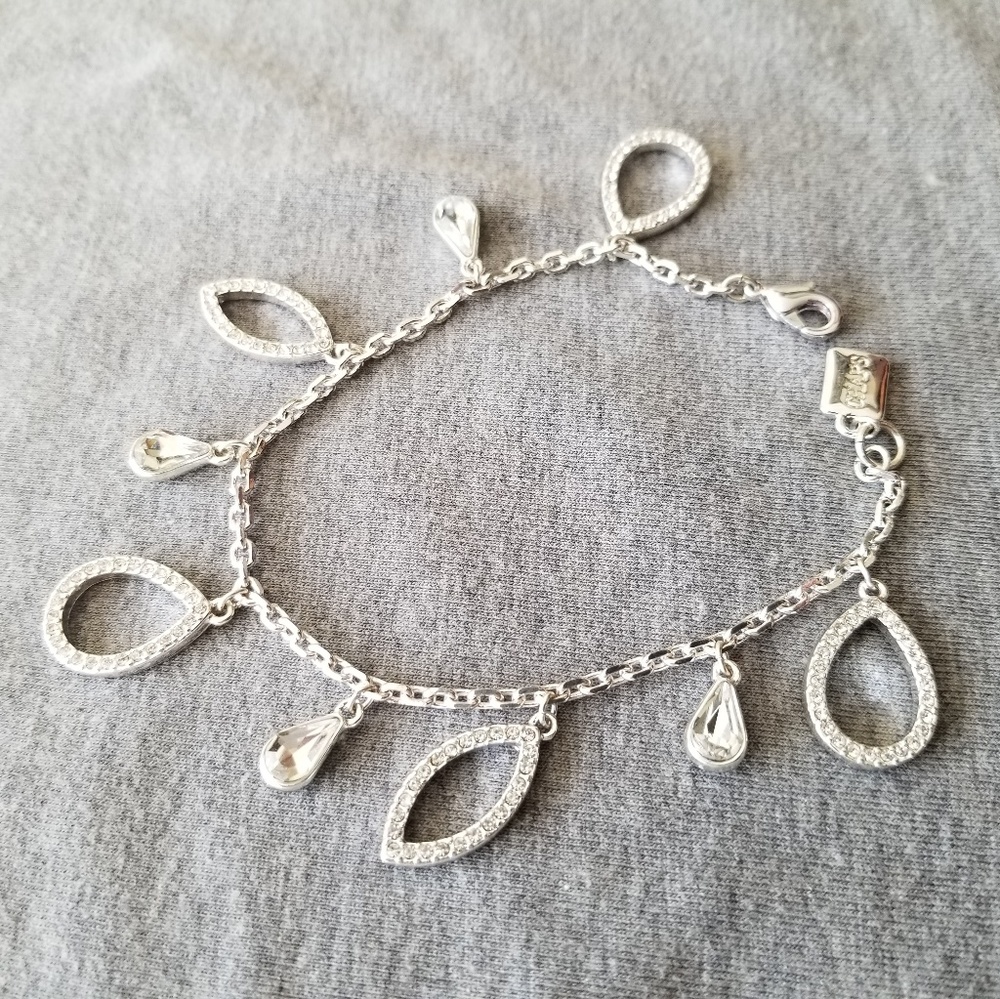 🤸‍♀️Dazzling bling bracelet🤸‍♀️